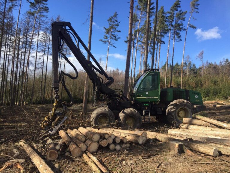 Harvestor John Deere 1470 D eco 3 r. v. 2008 1